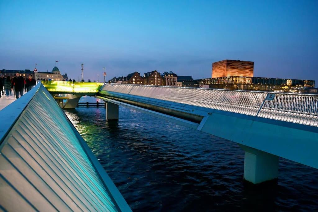 Chic Apartment In Vibrant Area By Copenhagen Canals Köpenhamn Exteriör bild
